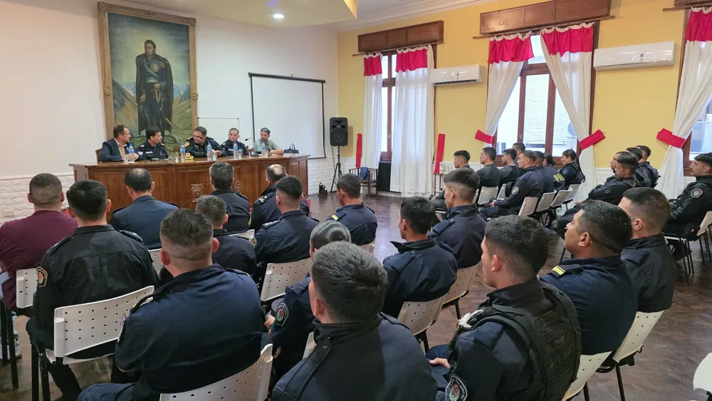 3f8b6da8-b8d8-4b58-9531-d3f06e98ee95