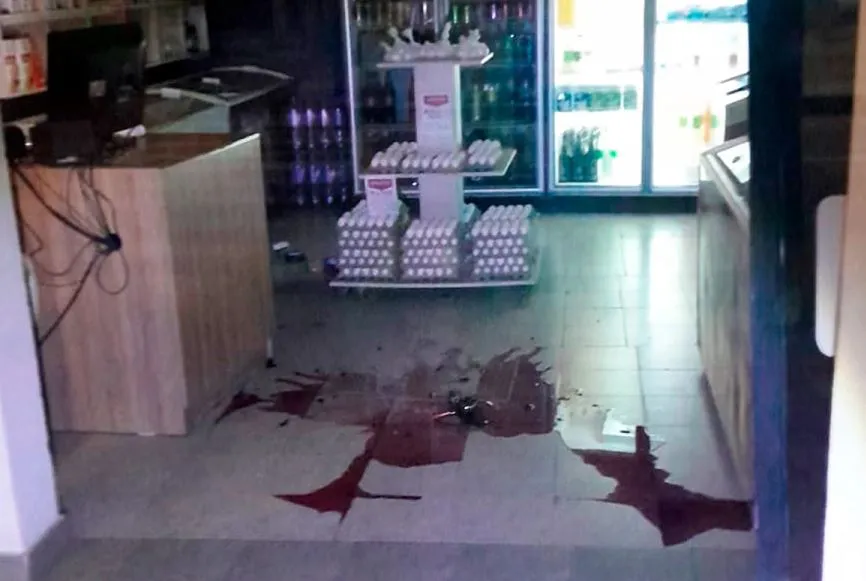 robo vino pollo toquete