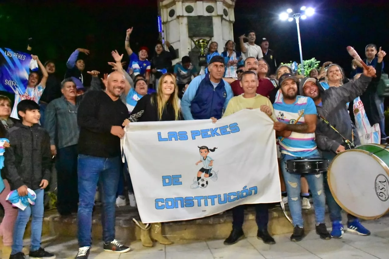 Las Pekes campeonas