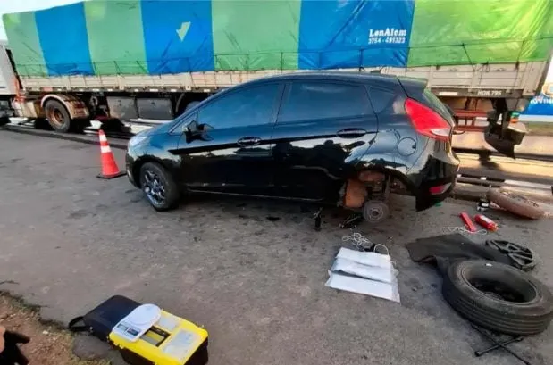 Auto-detenido-con-cocaina-ruta-14