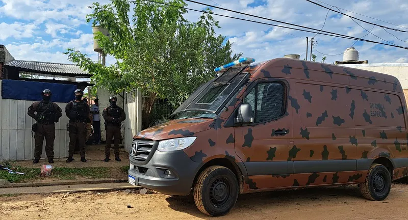 f0852aab-1f81-48a5-ab69-61cfdf0ae7fb