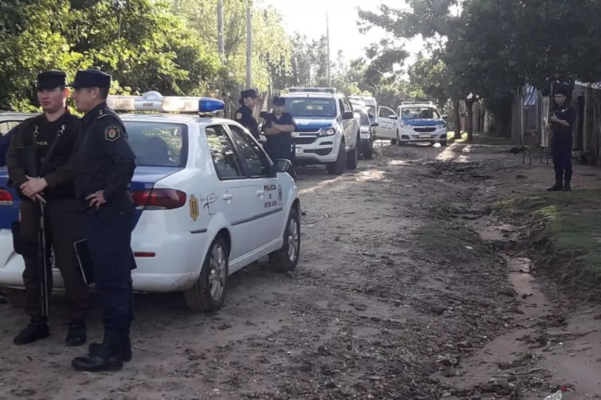 policias barrio los gurises