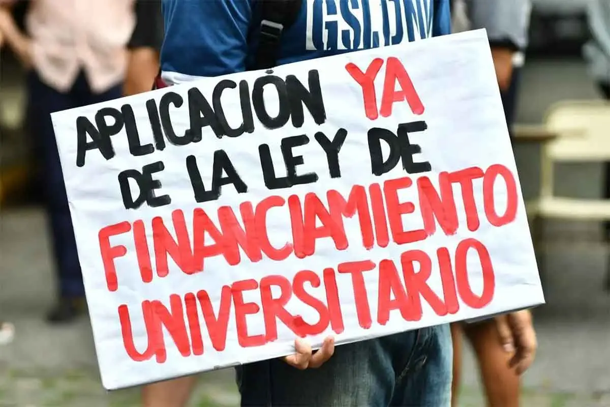 Docentes universitarios inician un paro nacional de cinco días