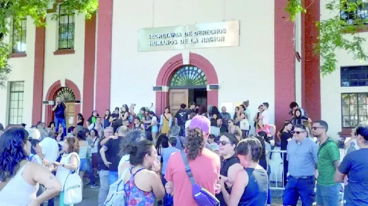 protestas en la ex esma