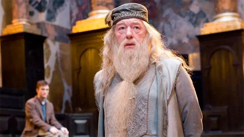 Michael Gambon, who played Dumbledore in Harry Potter, dies