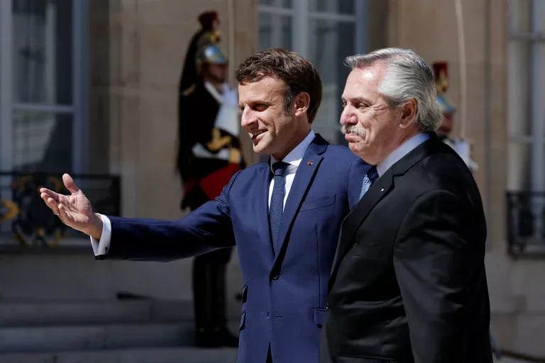 Alberto y Macron