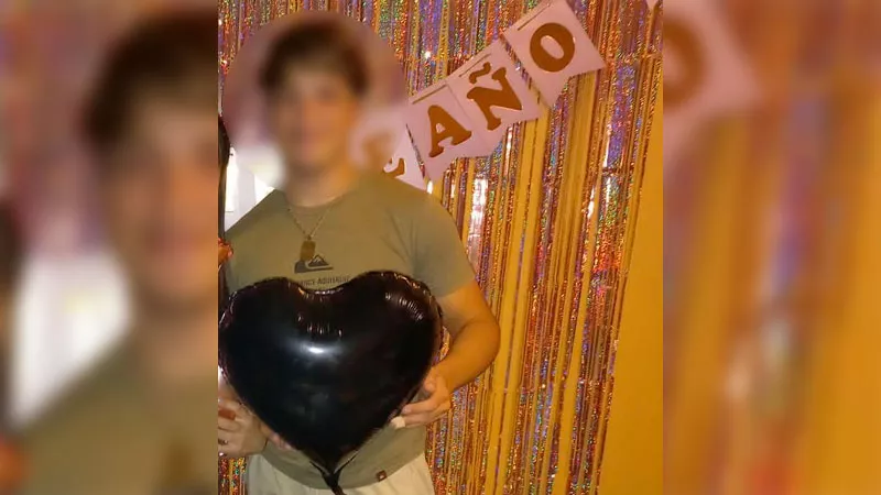 Joven apareció