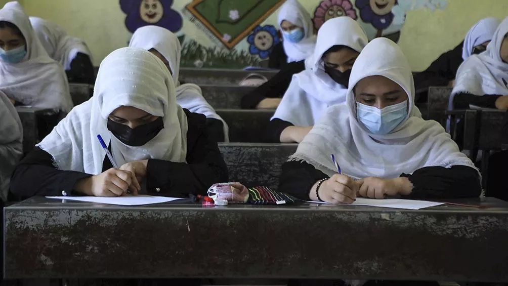 MUJERES AFGANISTAN