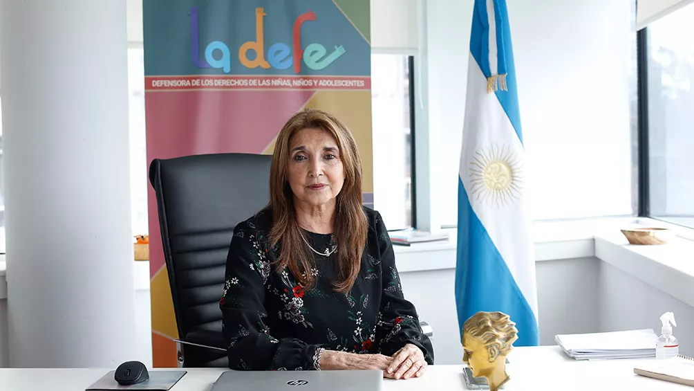 DERECHOS DE NIÑOS Y NIÑAS