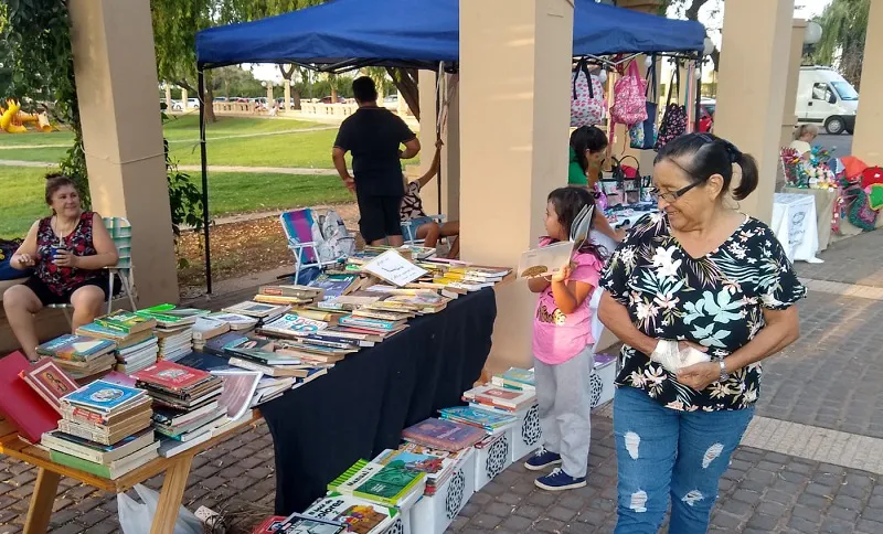 Feria Paseo del Río