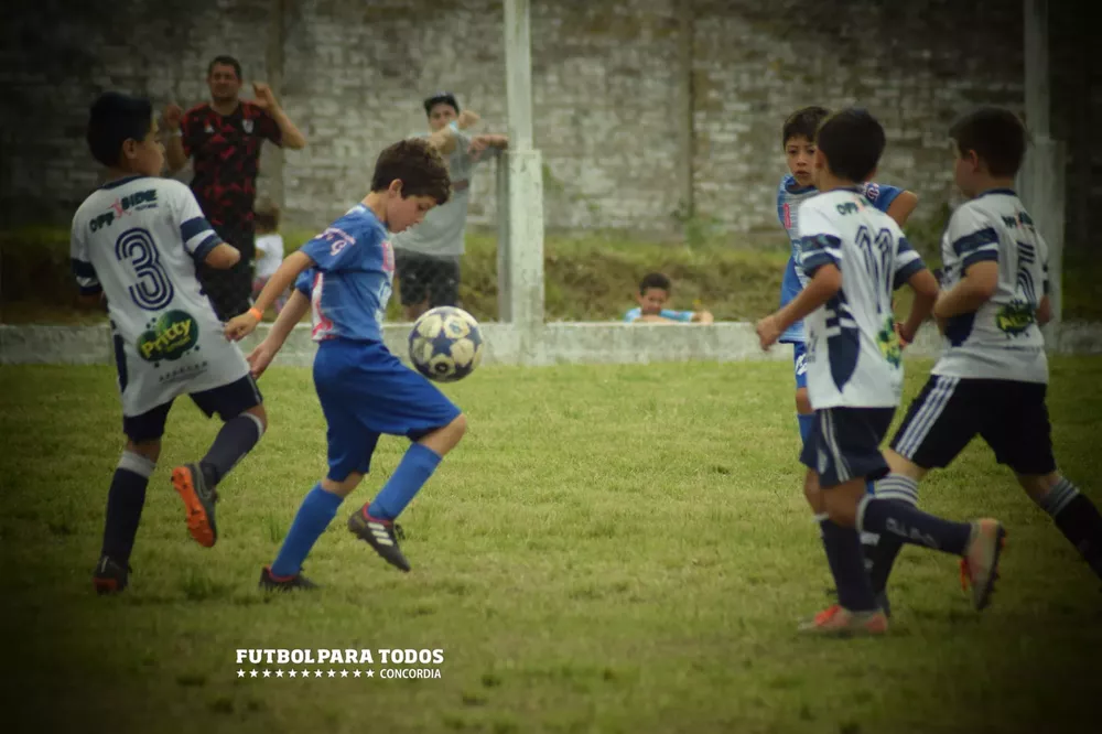 FÚTBOL INFANTO JUVENIL
