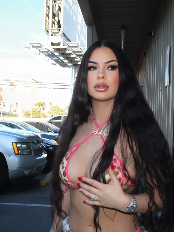 maria-de-la-rosa-tenia-mas-de-40000-seguidores-en-instagram-foto-instagramdelarosaaaa-EHZ4CEAYDRA55H