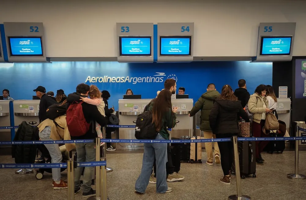 aeroparque-jorge-newbery-un-concurrido-fin-semana-largo-foto-archivo-federico-lopez-claro