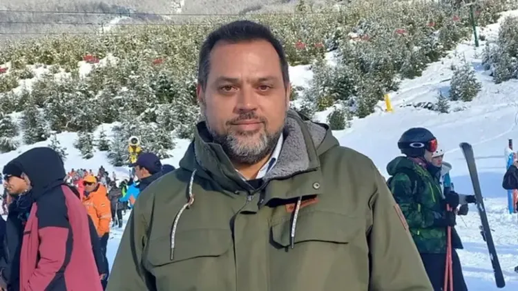 Gastón Burlón es actualmente el presidente de la Cámara Argentina de Turismo Estudiantil.