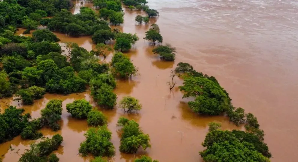 Las Lluvias En Brasil Y La Descarga De La Represa De Foz De Chapecó