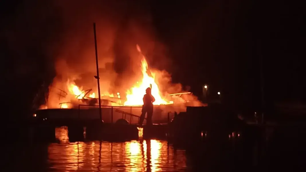 fuego_barco