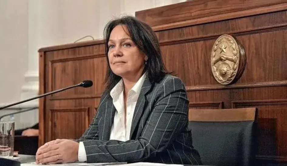 jury a etienot