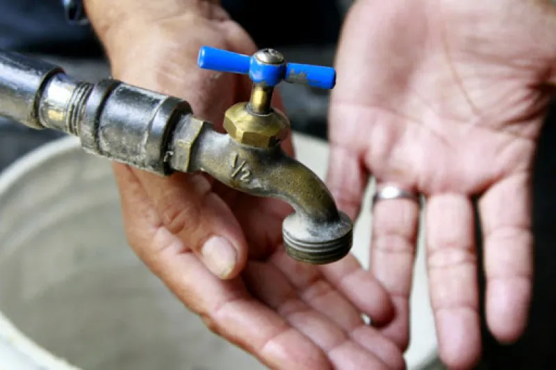 CANILLA-SIN-AGUA