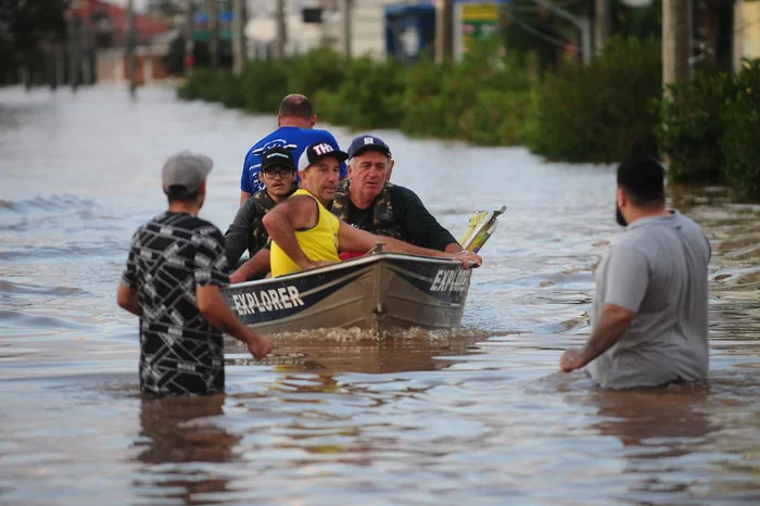 4960866_e9951beee9f03f6