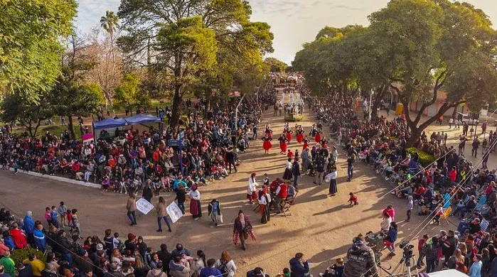 multimedia.normal.b77f2a1d3174df5e.Rmllc3RhIENvbG9uaXphY2nDs24gMV9ub3JtYWwud2VicA==