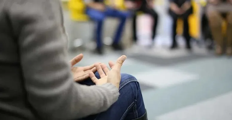 ciclo de charlas adiciones