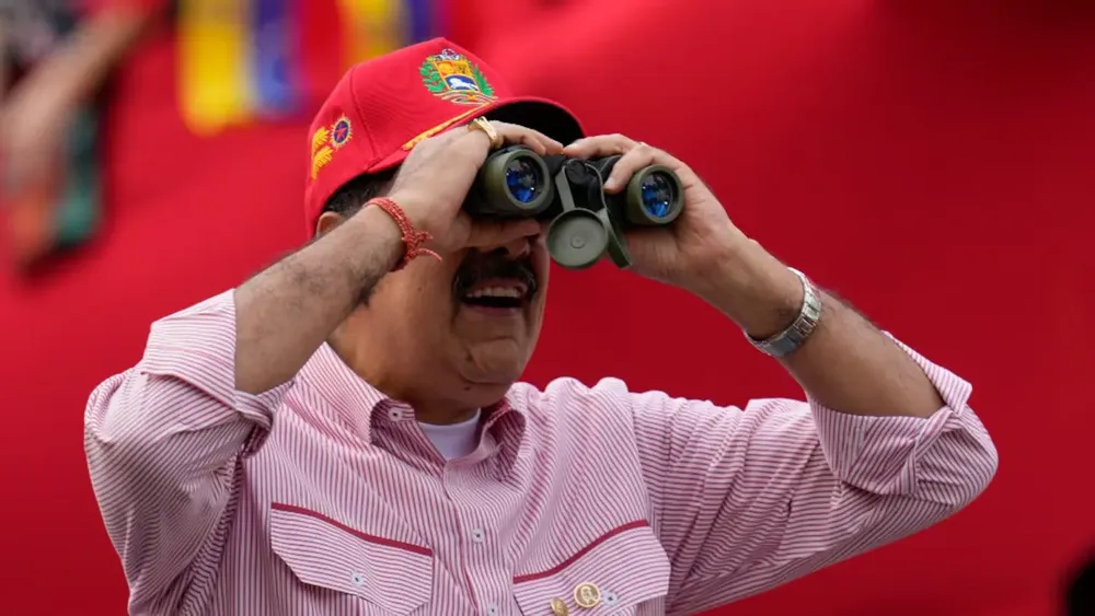 nicolas-maduro-observa-una-marcha-chavista-en-caracas-foto-ap-5UQ4RSU6RZDFFIFGTUCH6IDNUM
