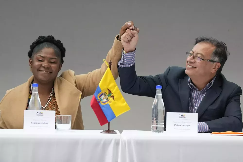 Petro y Marquez, Colombia