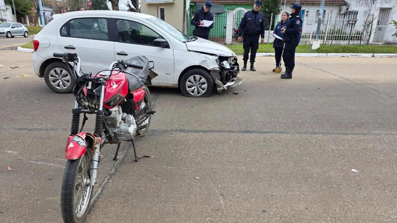 Grave choque en Chabrillón y Chajarí: una pareja sufrió fracturas y un niño resultó herido