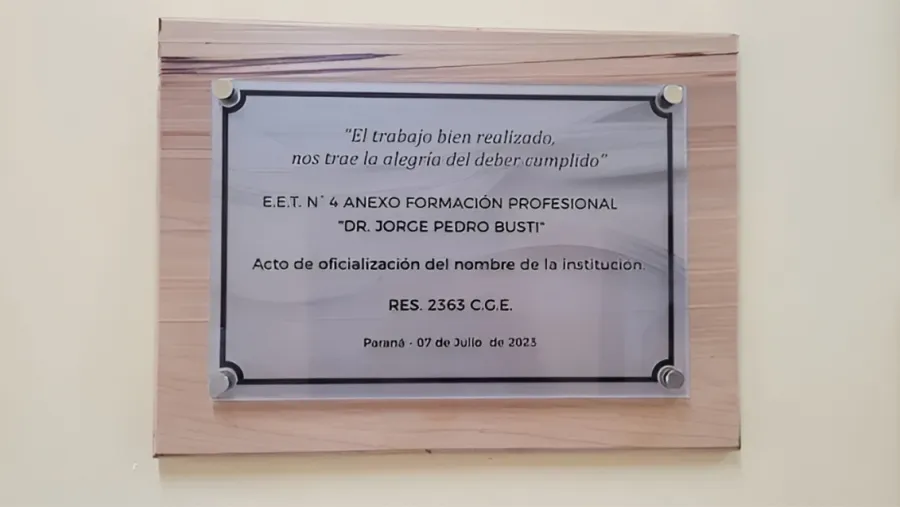 placa-busti.jpg