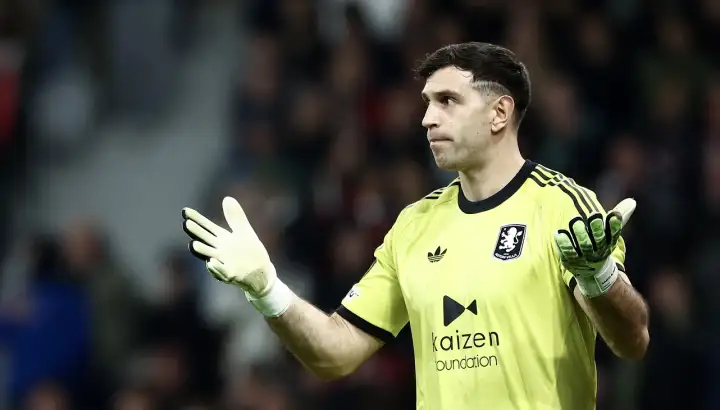 dibu-martinez-en-lille-2201810