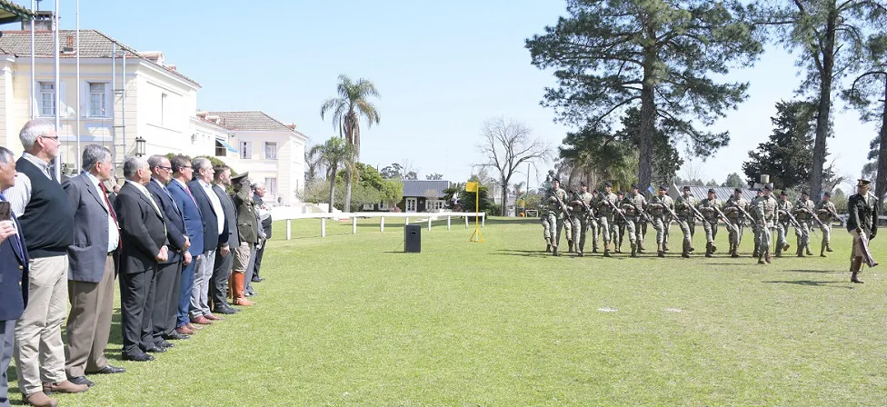 Azcué Regimiento 2