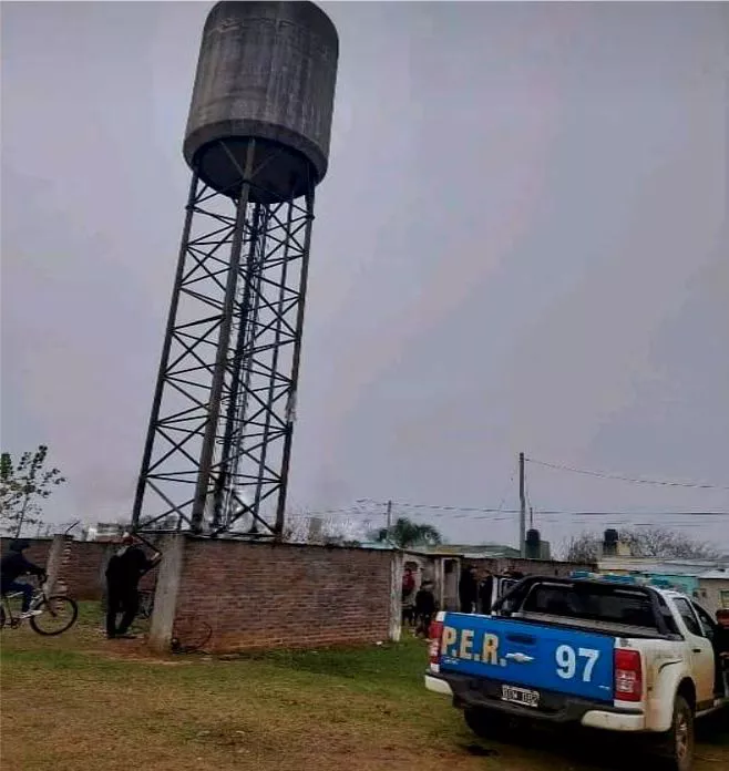 Robo bomba de agua