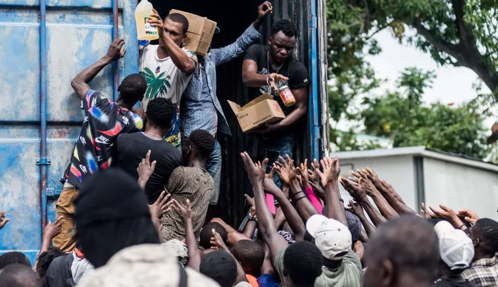 SAQUEOS EN HAITI