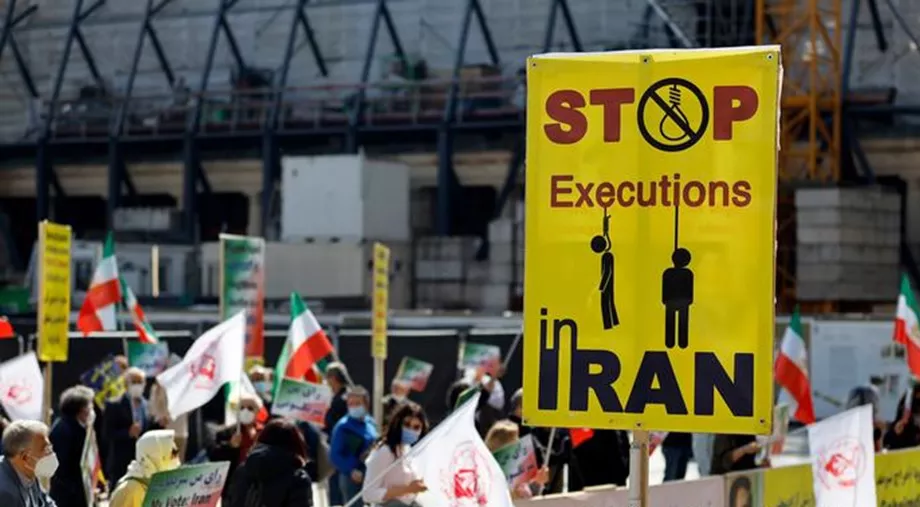Irán