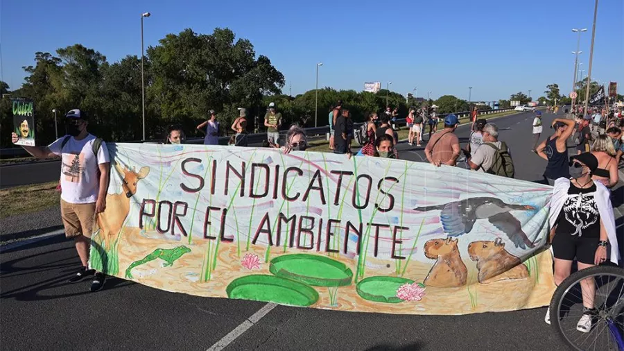 rosario-victoria protesta de ambientalistas contra los incendios