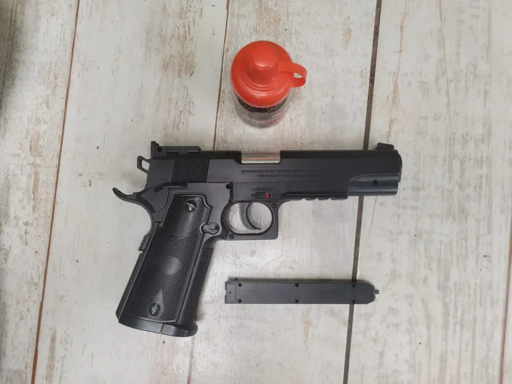 pistola