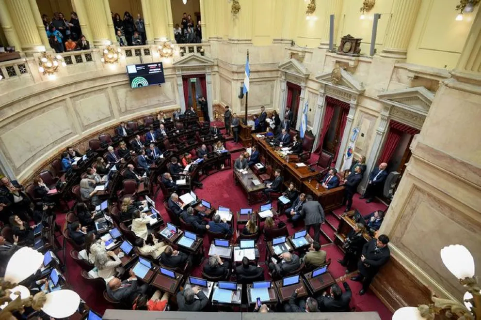 SENADORES