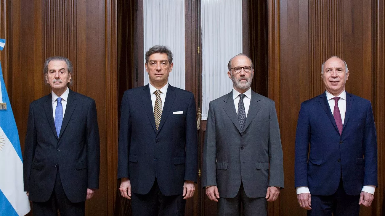 Este jueves hay reunión del máximo tribunal, pero el expediente que involucra al gobierno porteño y al Estado Nacional no fue incluido en el temario