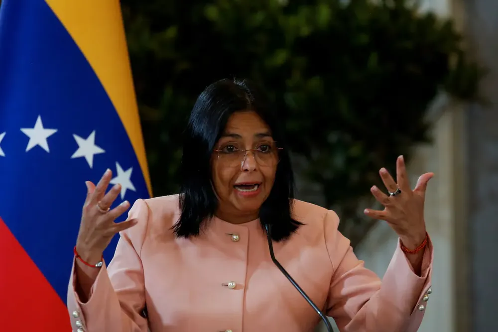 la-vicepresidenta-de-venezuela-delcy-rodriguez-foto-reutersleonardo-fernandez-viloria-KVOLMLQEL5IZYVD4TBXAPJSW34