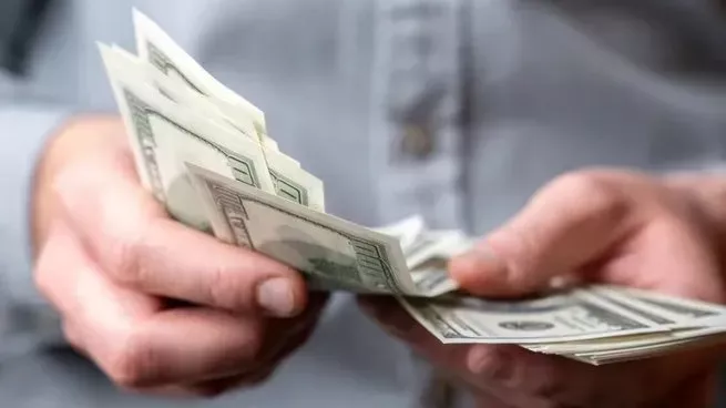 Dólar