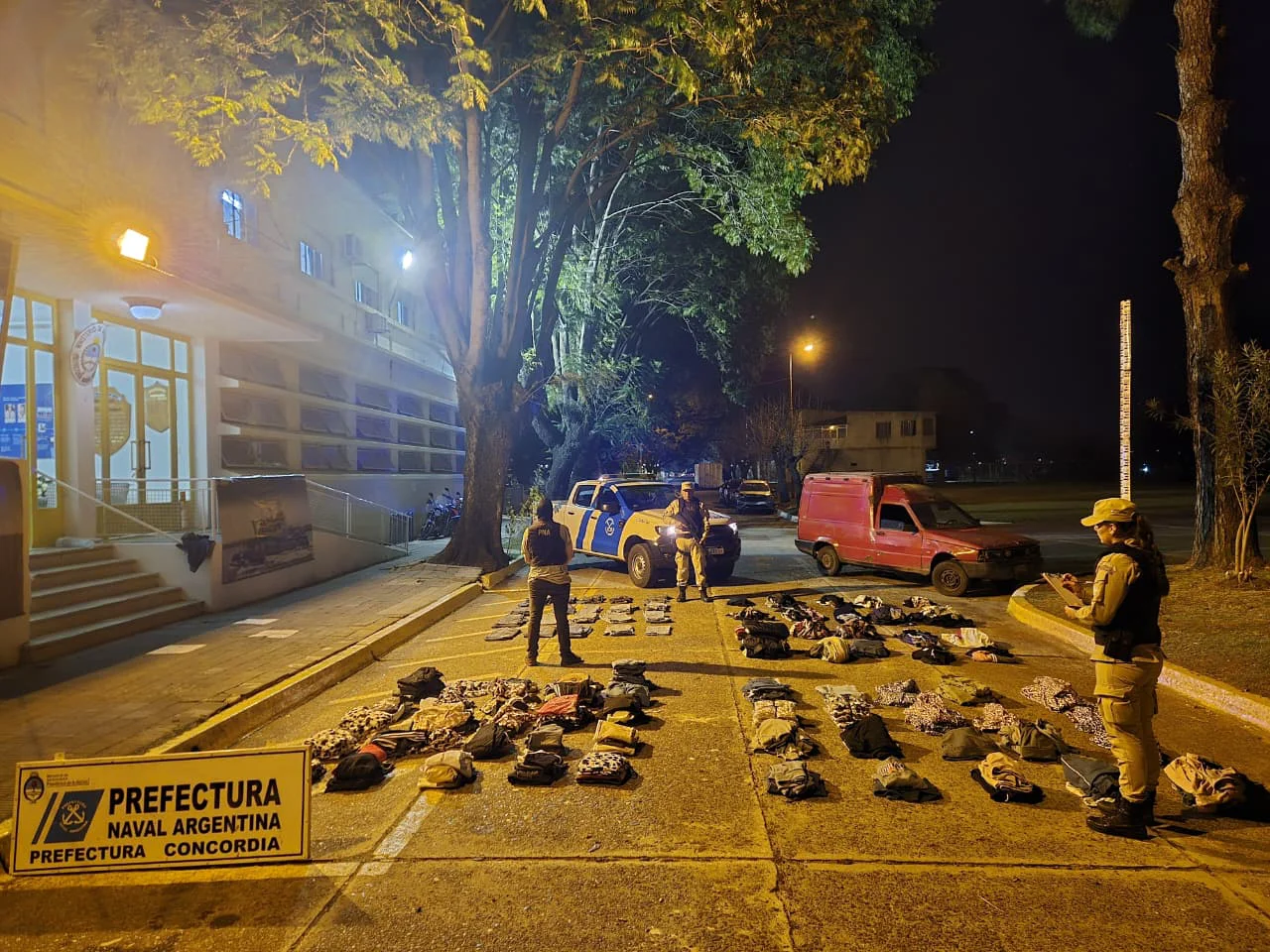 El contrabando salió "para los tomates" y no llegó a destino. Lo secuestró la Prefectura.
