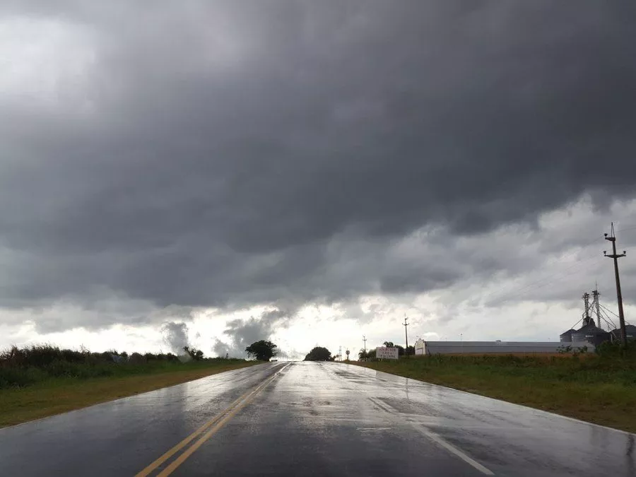 El SMN emitió una alerta de tormentas que abarca una zona de Entre Ríos