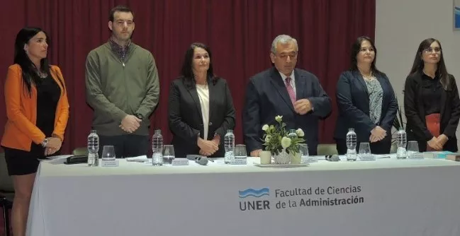 UNER