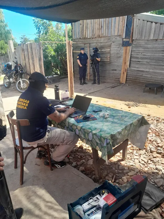 6e69858b-d8d7-45b2-80d7-38b162f933ce