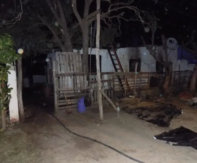 casa-incendiada-la-paz