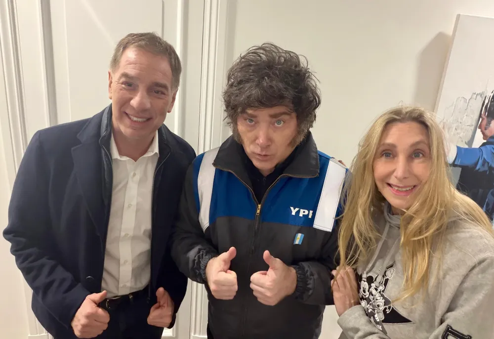 diego-santilli-junto-javier-y-karina-milei-ser-anunciando-como-nuevo-jefe-gabinete