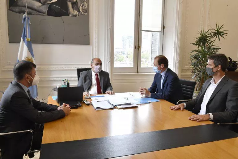 El gobernador tuvo contacto con el flamante jefe de Gabinete en Buenos Aires.