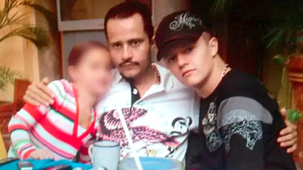 El "Mencho" cayó por una mujer convocada a la cabaña en que la esperaba, junto a ella, vino la Policía, el Ejército y la Fuerza Aérea.