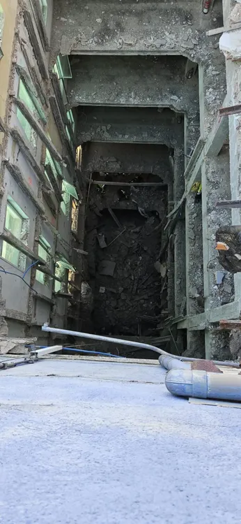 un-residente-del-barrio-aseguro-que-el-edificio-que-colapso-en-madrid-llevaba-mucho-tiempo-abandonado-foto-xmarialopezmunoz-DDKFGSQHGBGFNIGWTODWIJLHDE