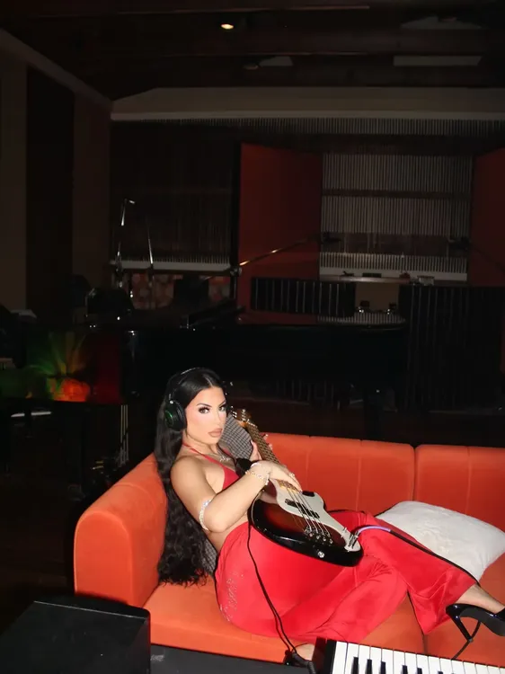 maria-de-la-rosa-lanzo-una-cancion-en-agosto-foto-instagramdelarosaaaa-WAR7AGSTU5EVHP7IWTDIV2CQVA